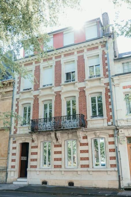 L'Alsace - Tout Confort Charleville-Mezieres Exterior foto